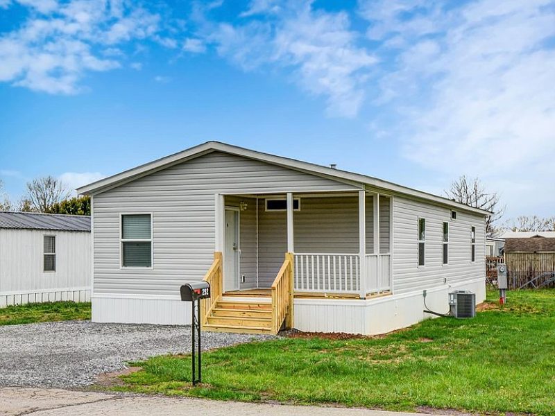 292 Goodlett Dr, Clarksville, TN 37042 (10)